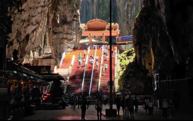 쿠알라룸푸르 포토스팟 8곳 — 아침 바투 케이브부터 밤 부킷 암팡까지